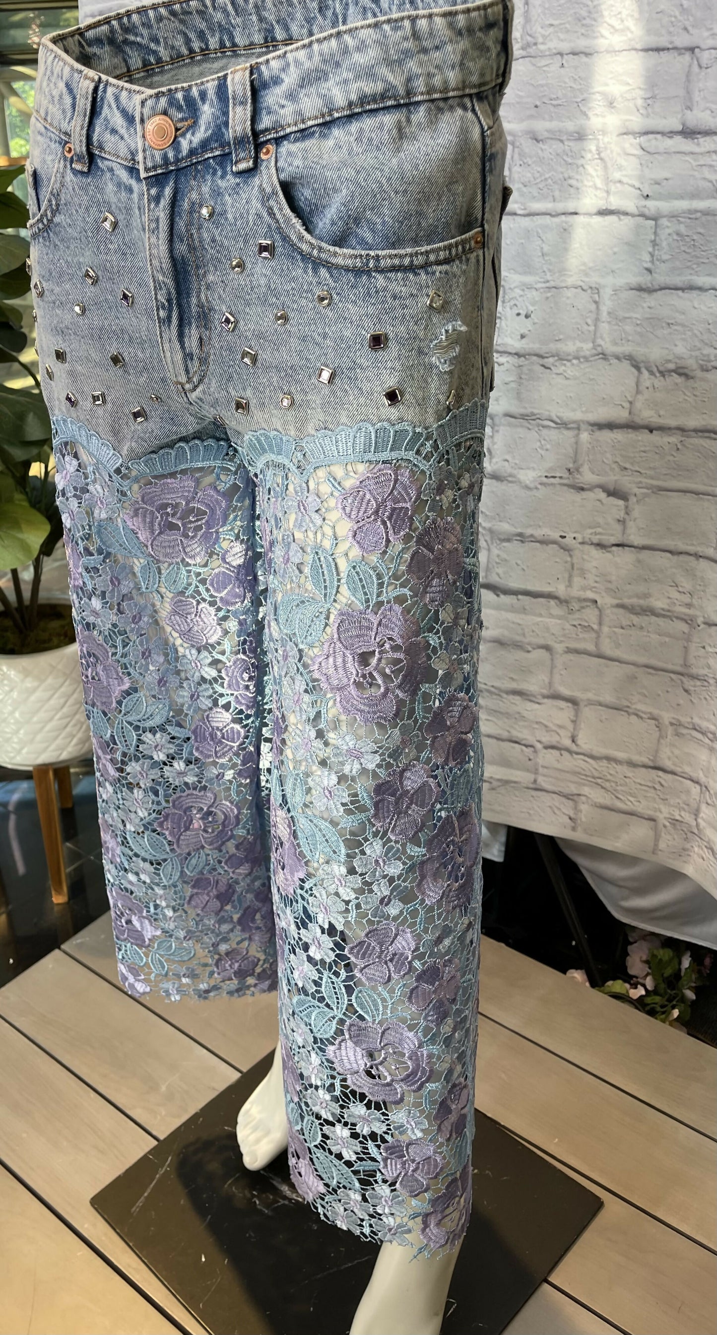 Denim Jean and lace leg treatment
