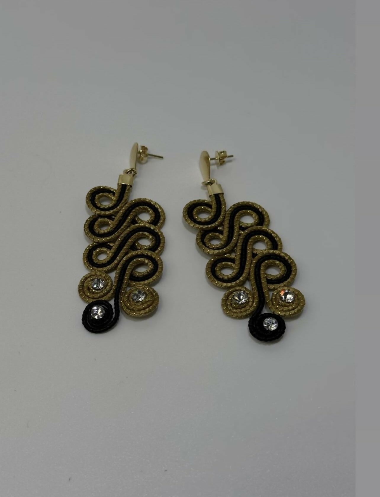 D9930DBA-E256-460A-945B-AD498E721681