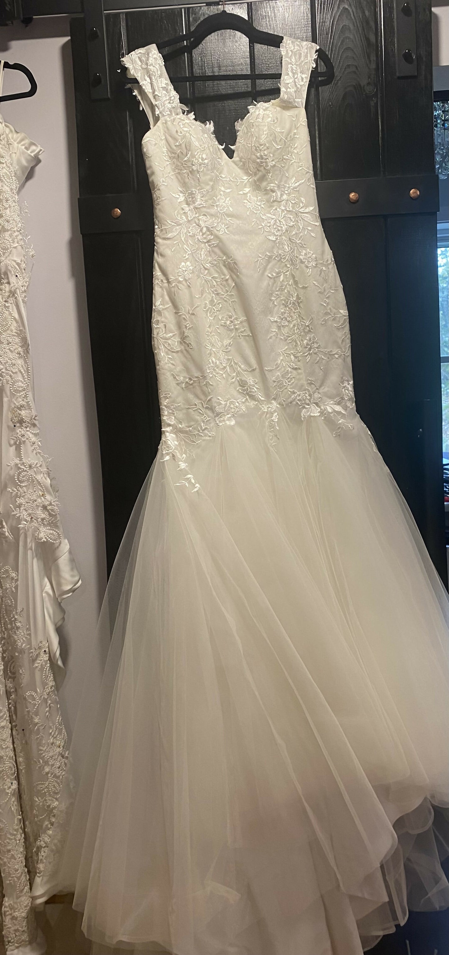 Erika’s bridal closet / Puff wedding gown