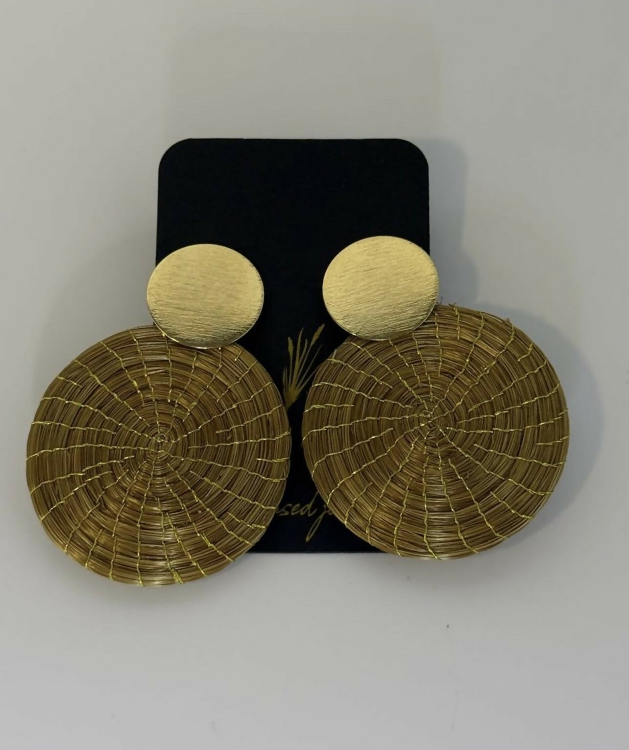 E522849E-57E1-4E64-A909-06695C10F8E1