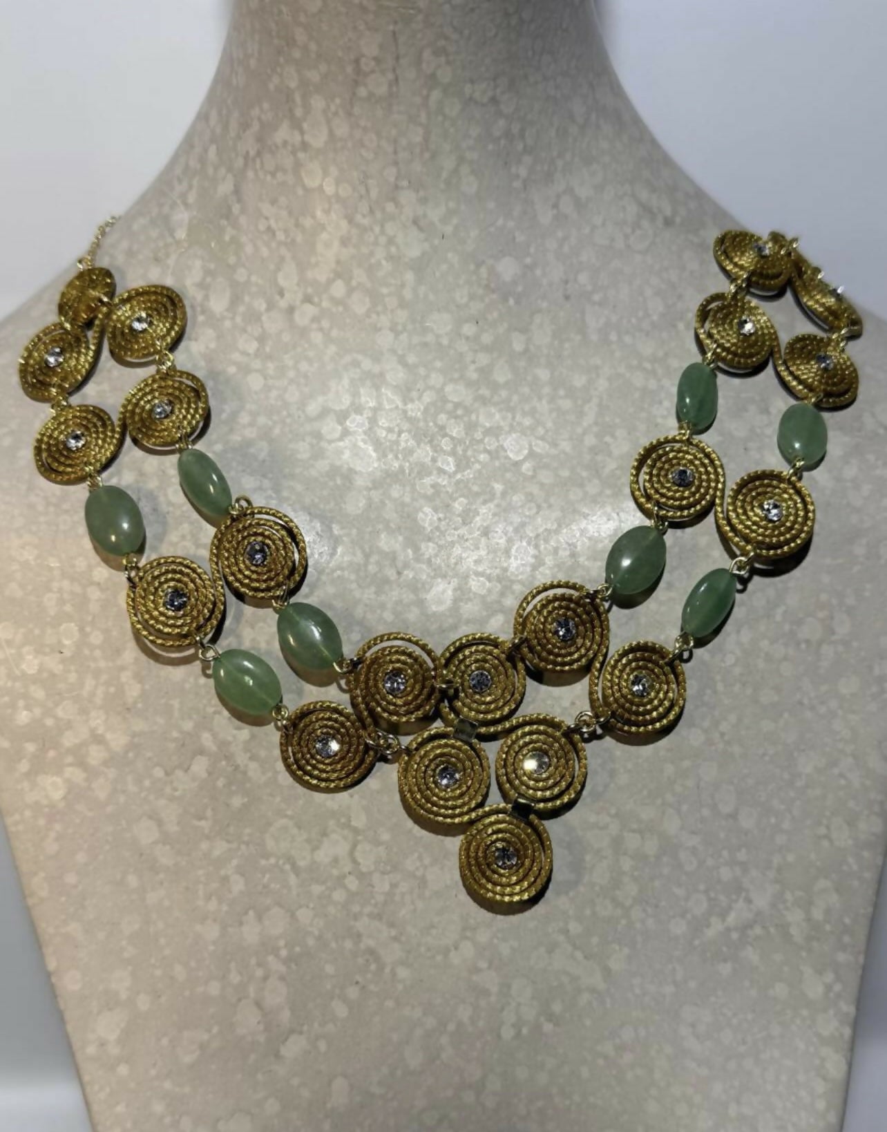 E8731DA5-9E8D-405A-ADD9-C2A116F59F57