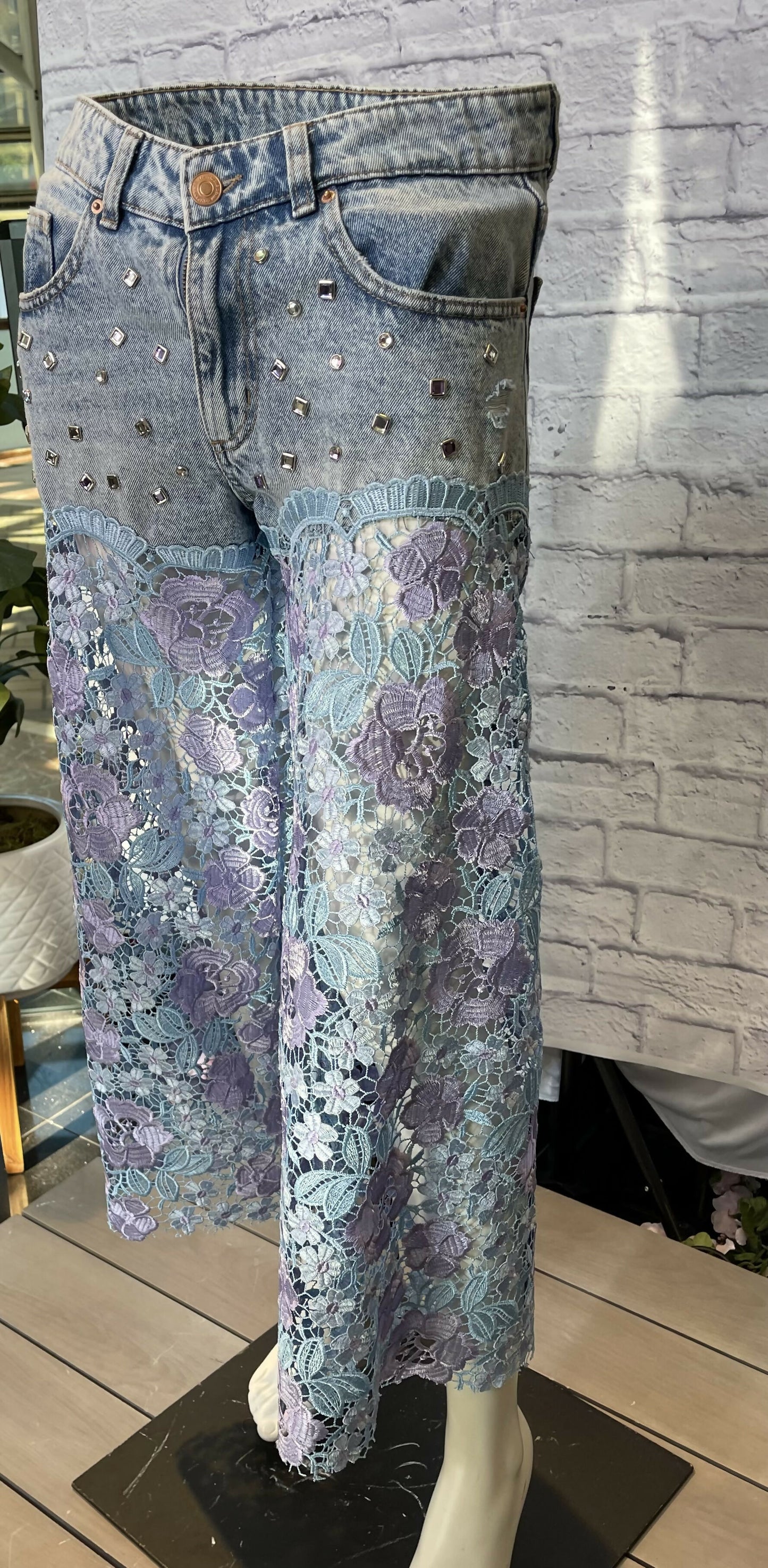 Denim Jean and lace leg treatment