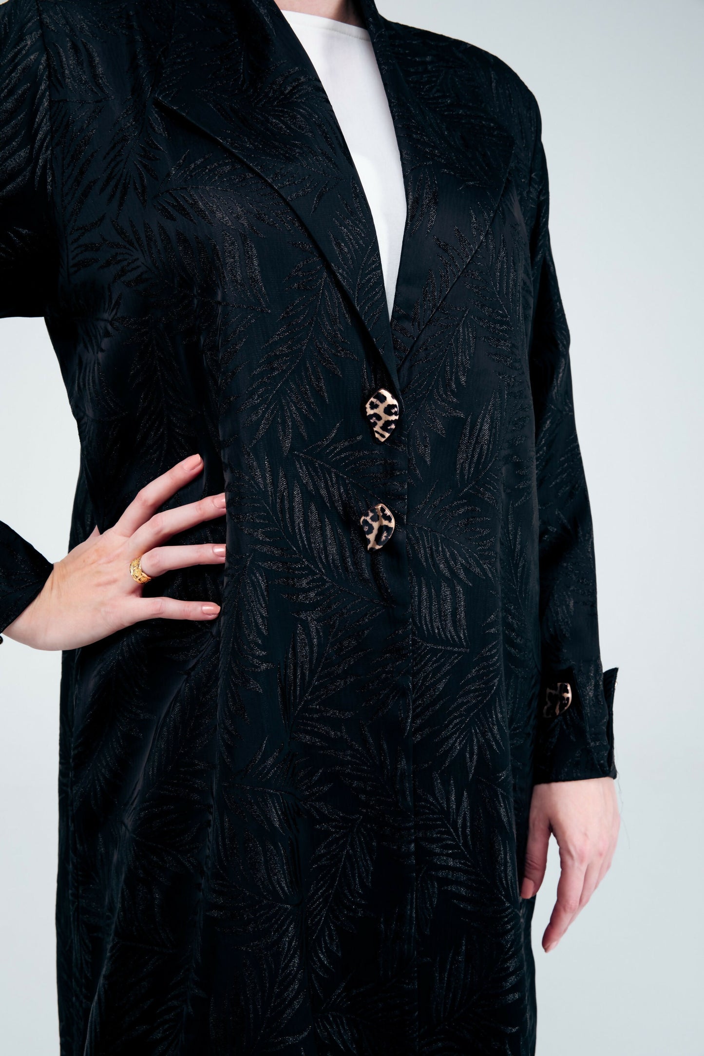 Abaya Dark Forest front zoom