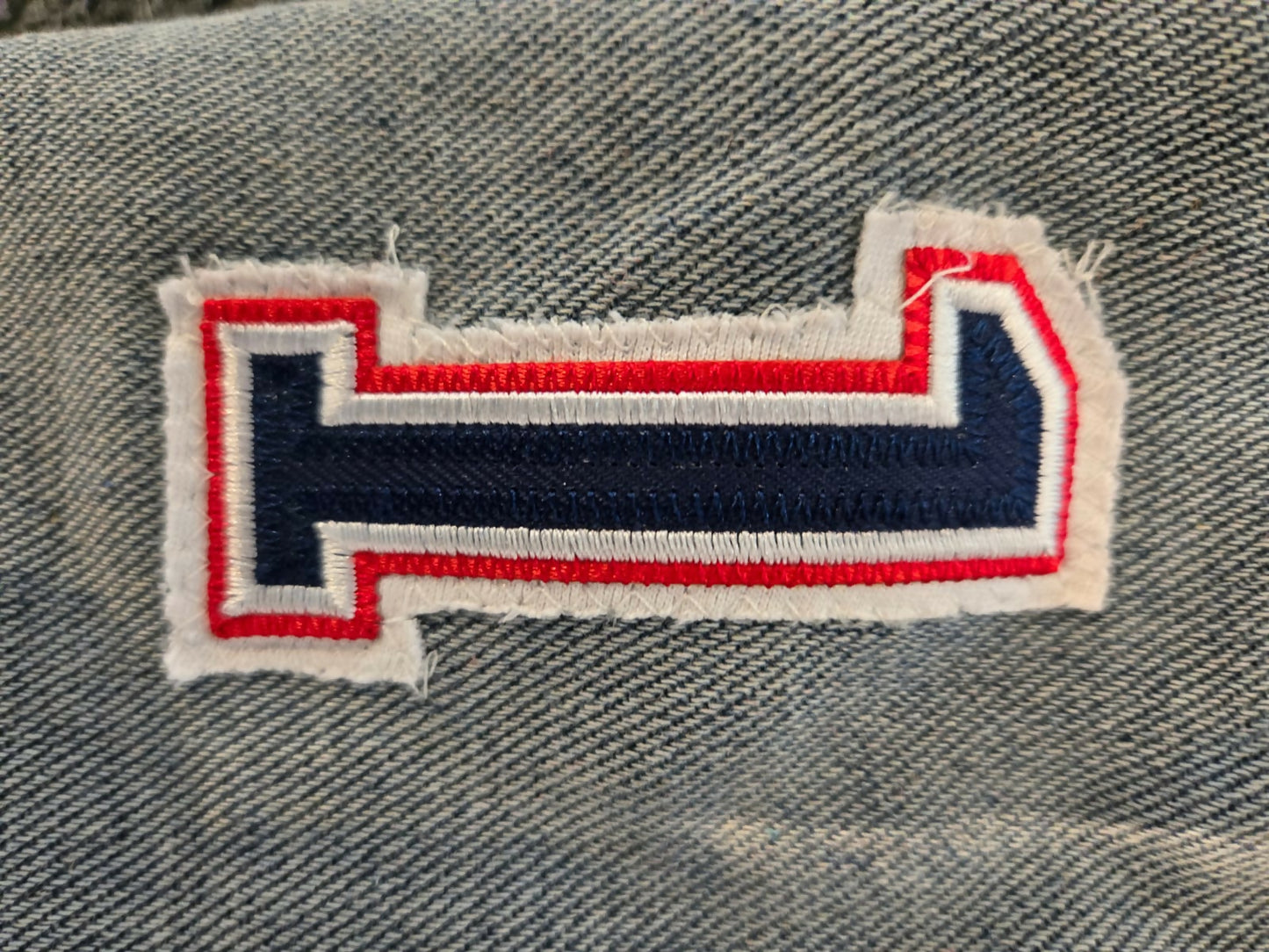 Patriots light crop jean pullover