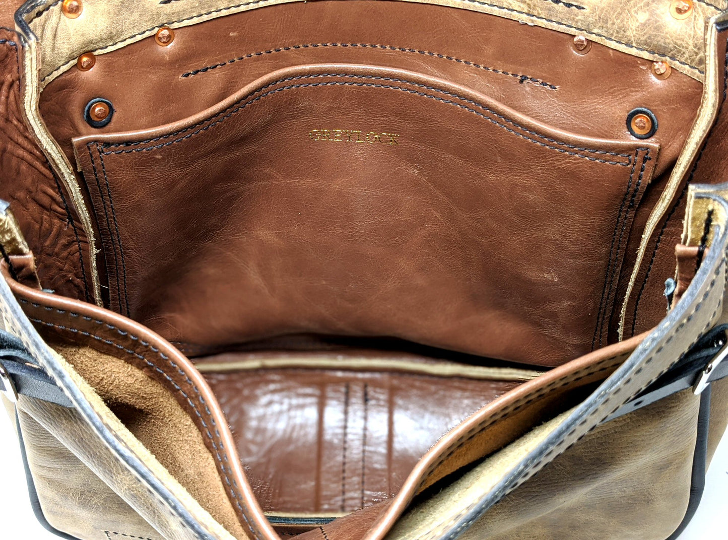 Winchester - Taupe Cowhide