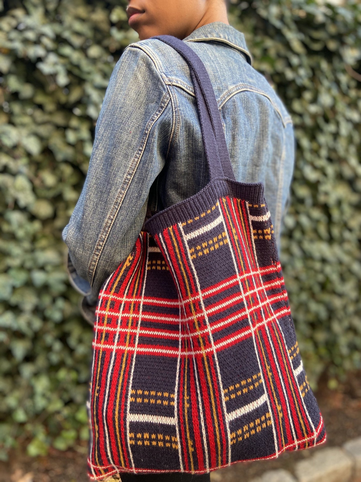 PLAID KNIT TOTE BAG