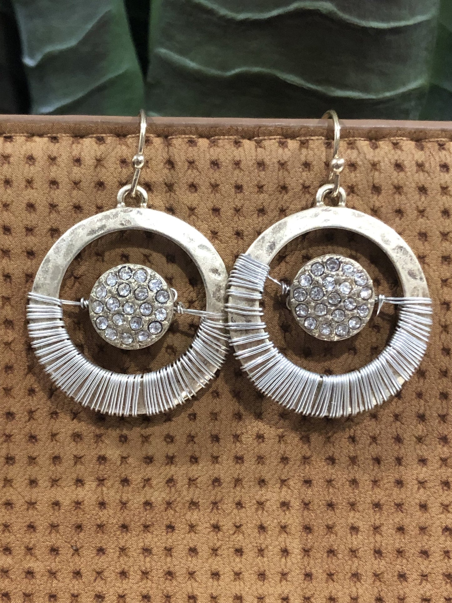 WIRED ROUND RHINESTONE DROP EARRINGS