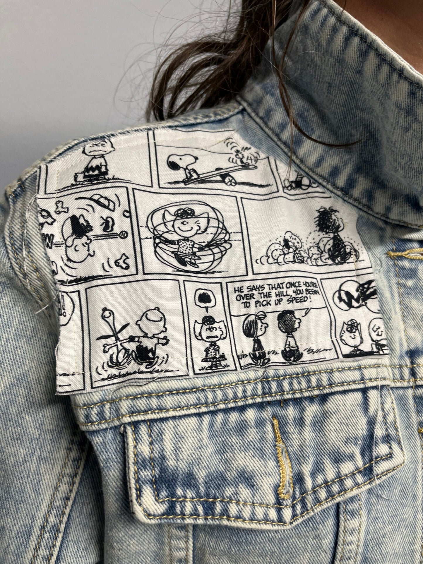 Jacket Snoopy Comic Design.