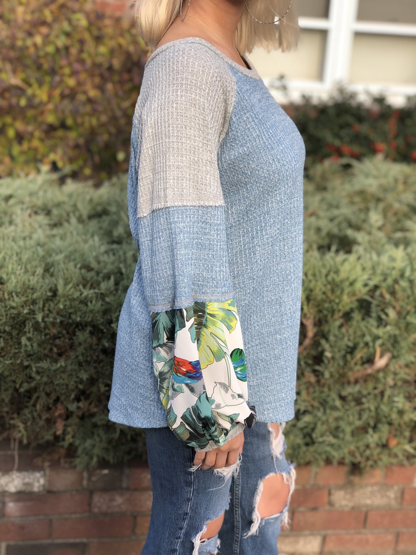 BALLOON SLEEVE RAGLAN TOP