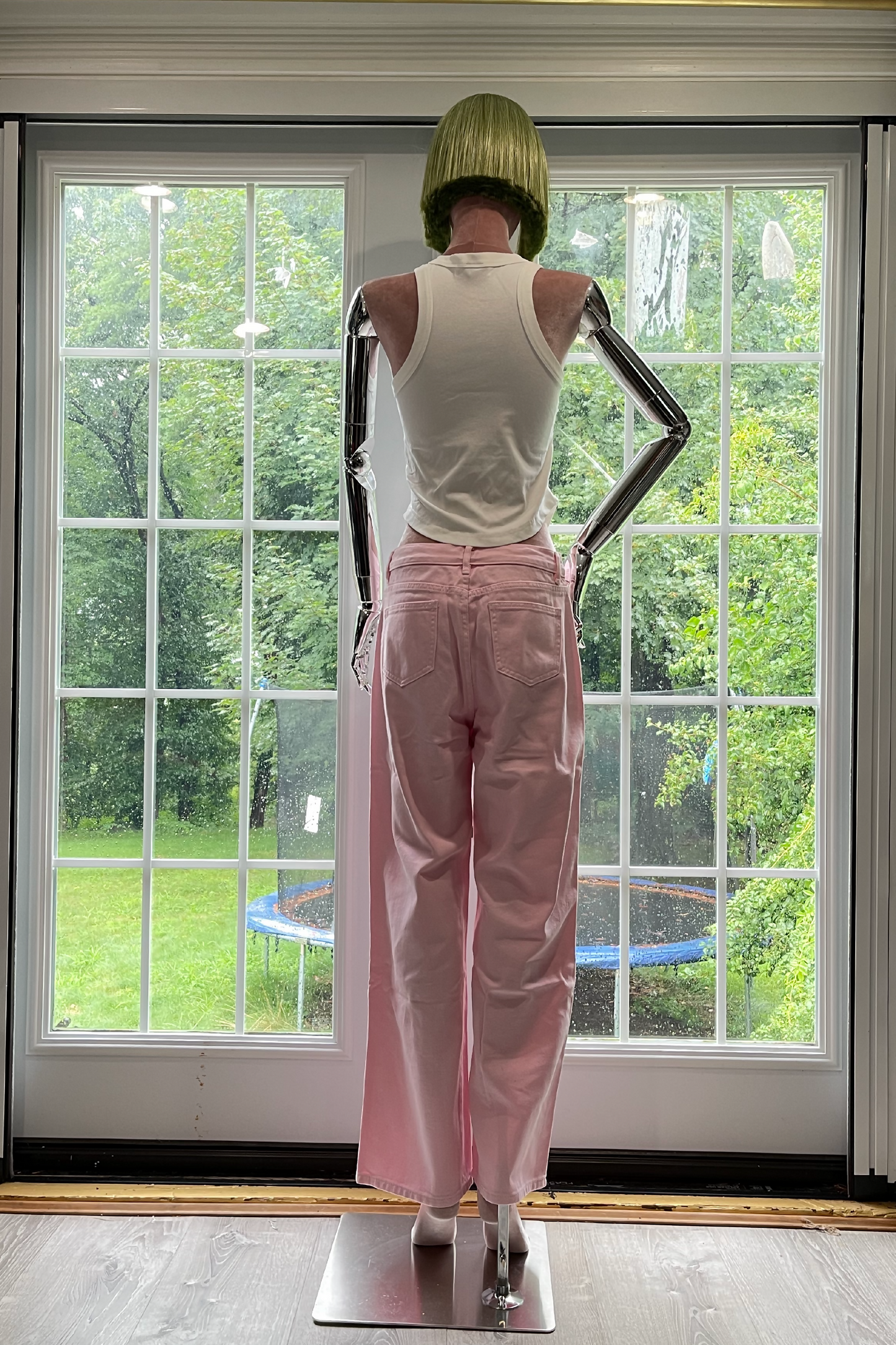 Folded Elegance: The Innovative Silhouette Sleeveless Cotton T-Shirt