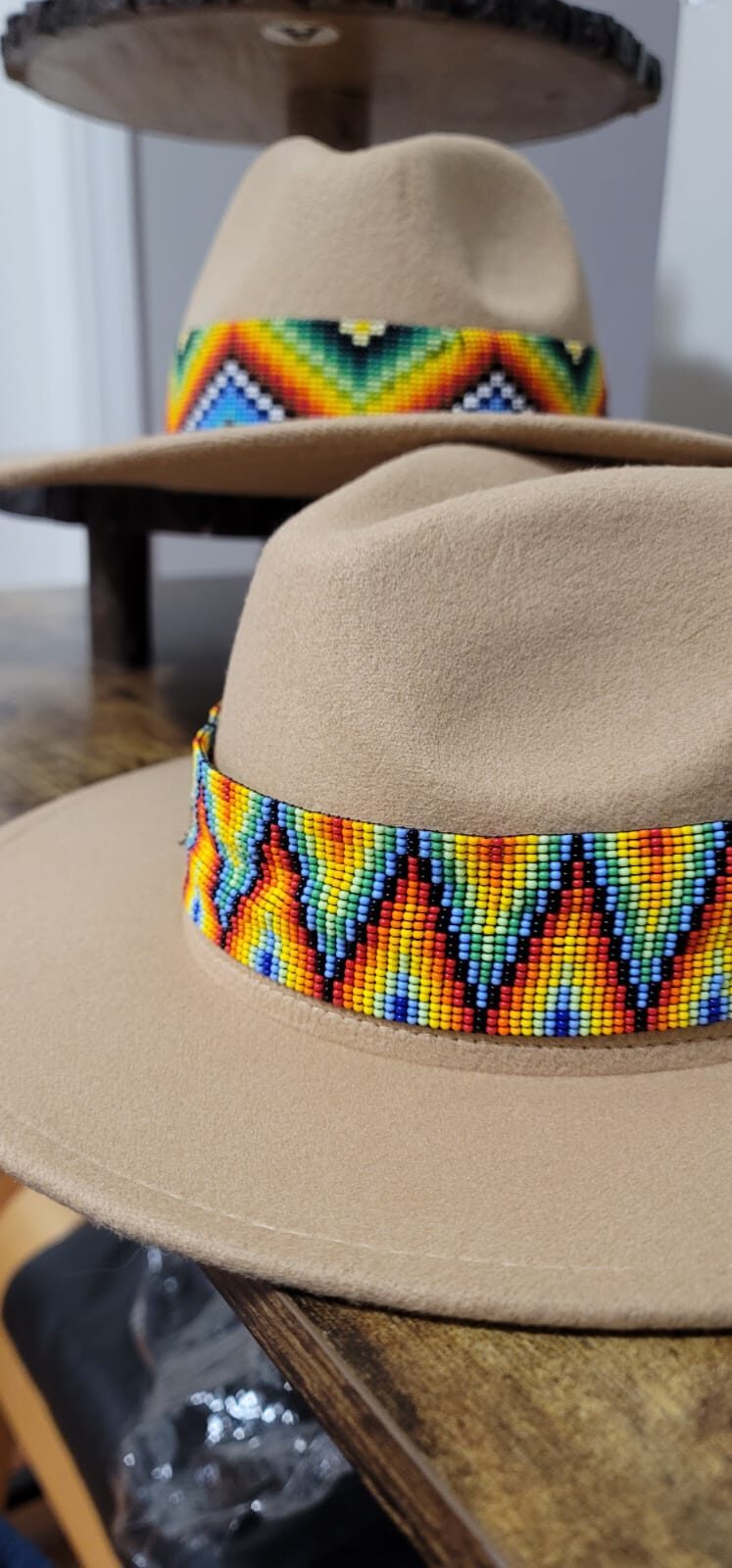 Mostacilla brown hat.