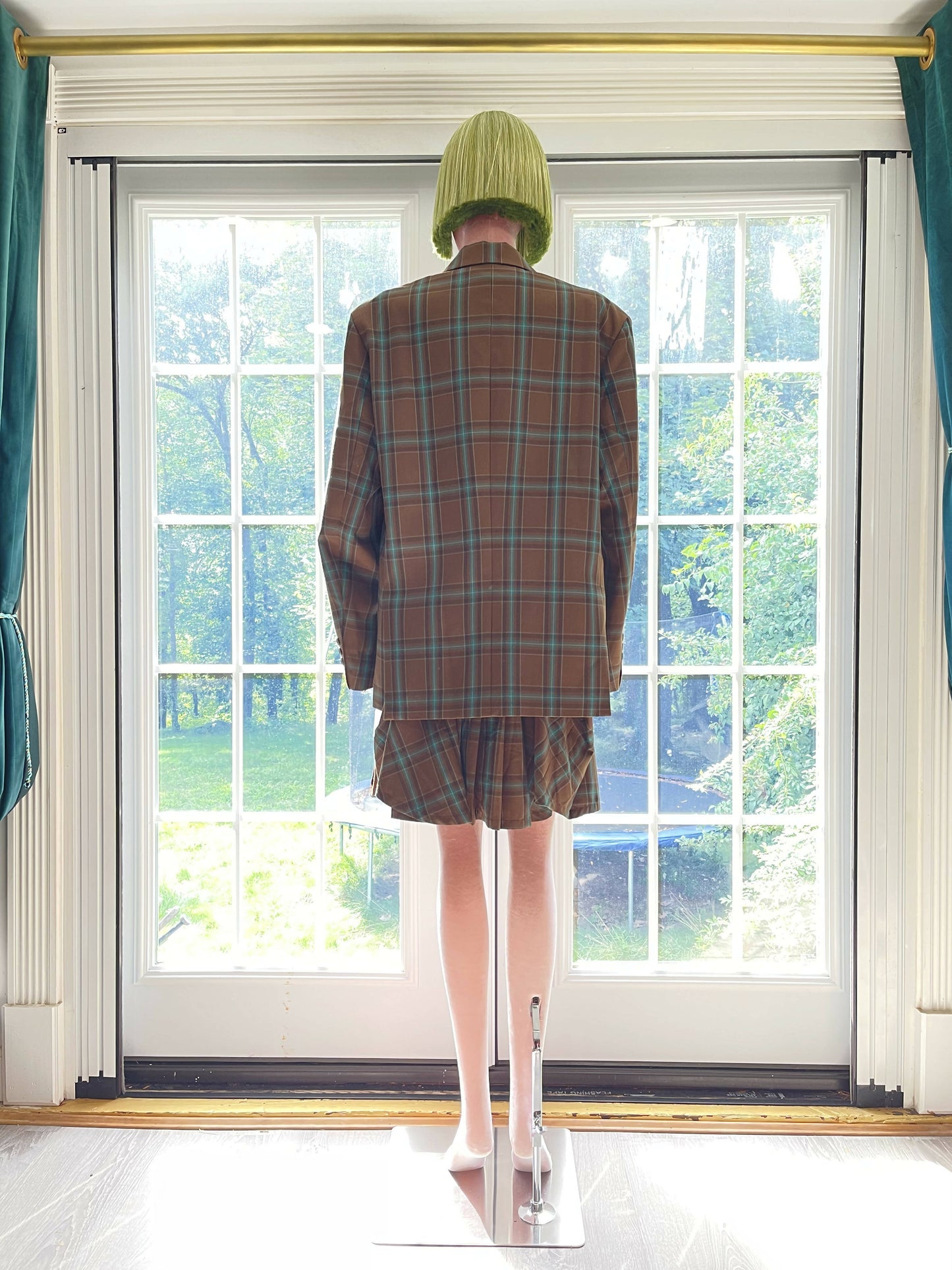 Retro Elegance: Blue and Brown Checked Suit Jacket