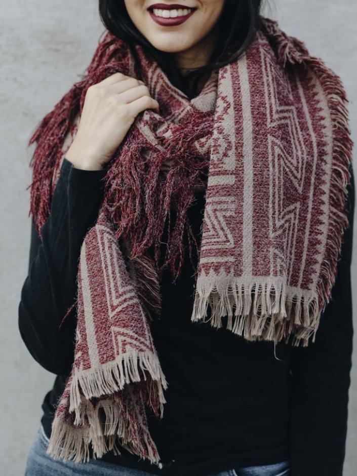 GEOMETRIC PRINT SCARF