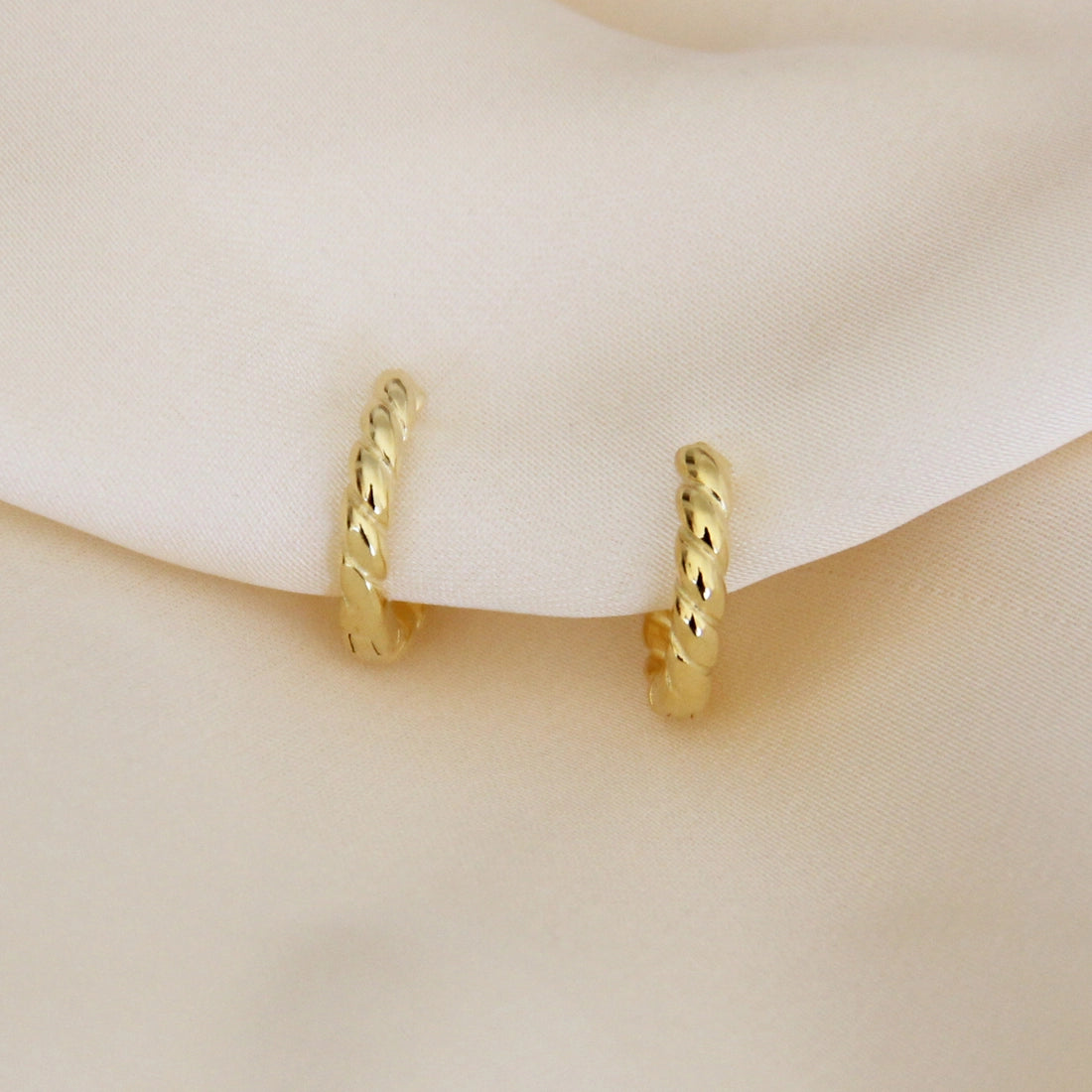 Mini Twist Hoop