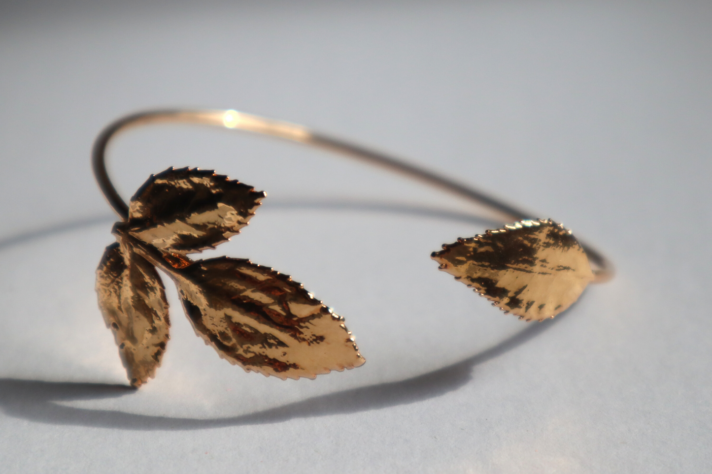 Rose Leaves Bracelet - Pink Gold