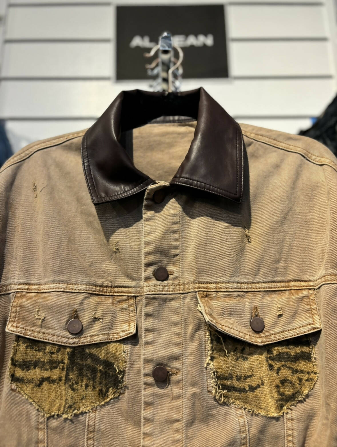 Leather collar Kulture Denim size medium