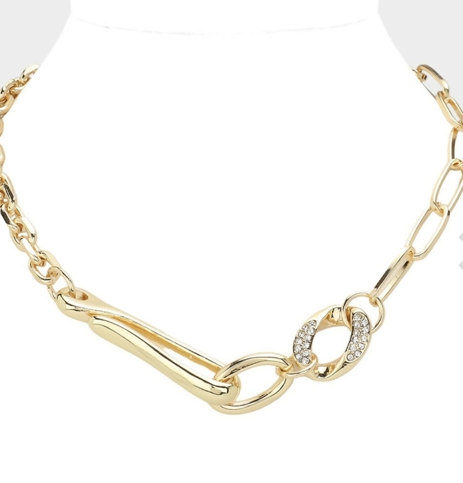 Gold Chain Link & Hook Necklace