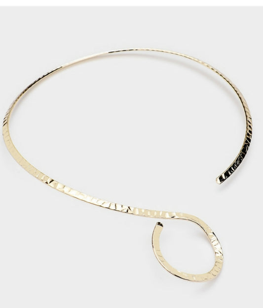 Gold Open Swirl Choker