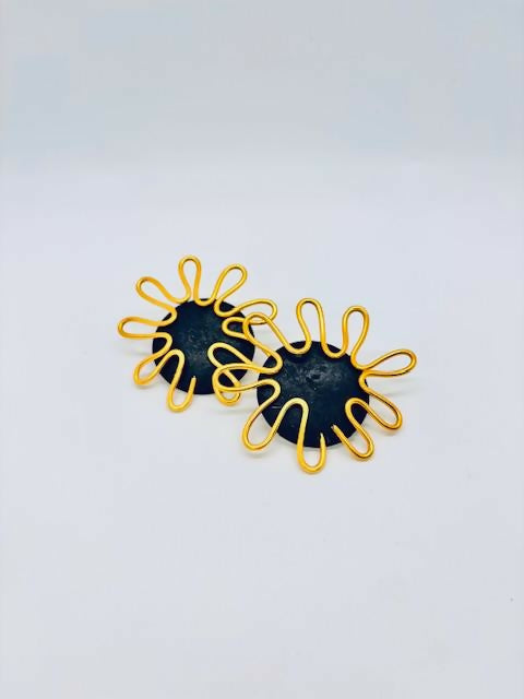 STARFISH EARRINGS - BLACK