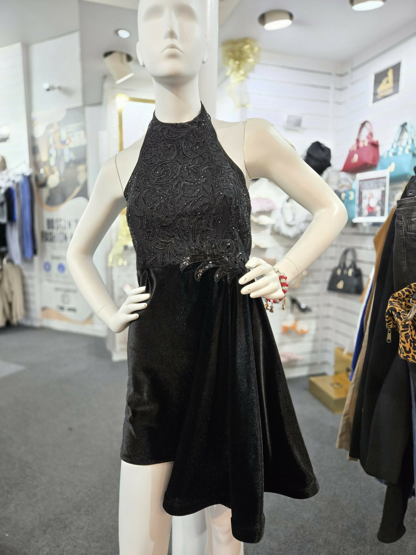 Black elegance dress