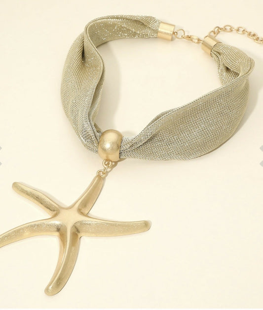 Gold Starfish Mesh Necklace