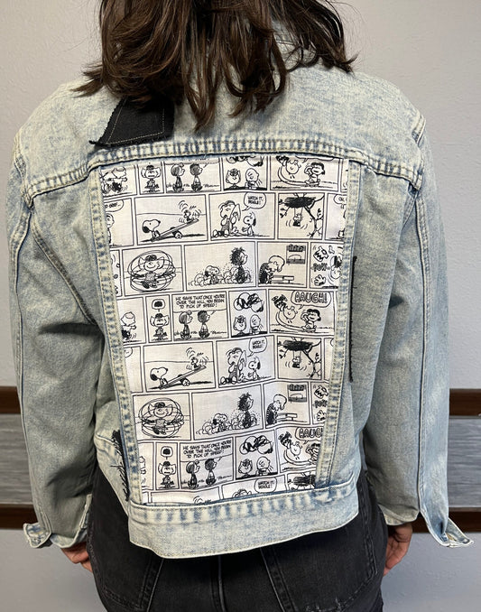 Jacket Snoopy Comic Design.