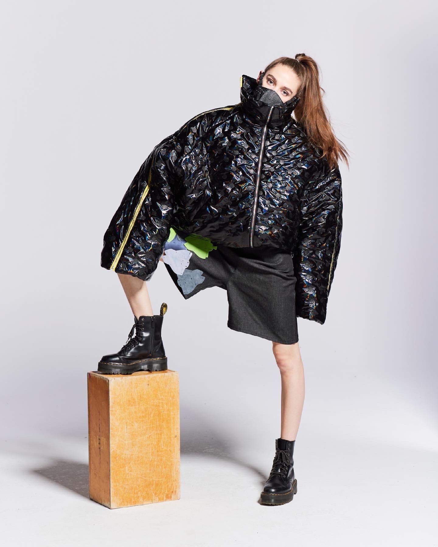 Women's street-wear jacket transforms into a sleeveless party dress
