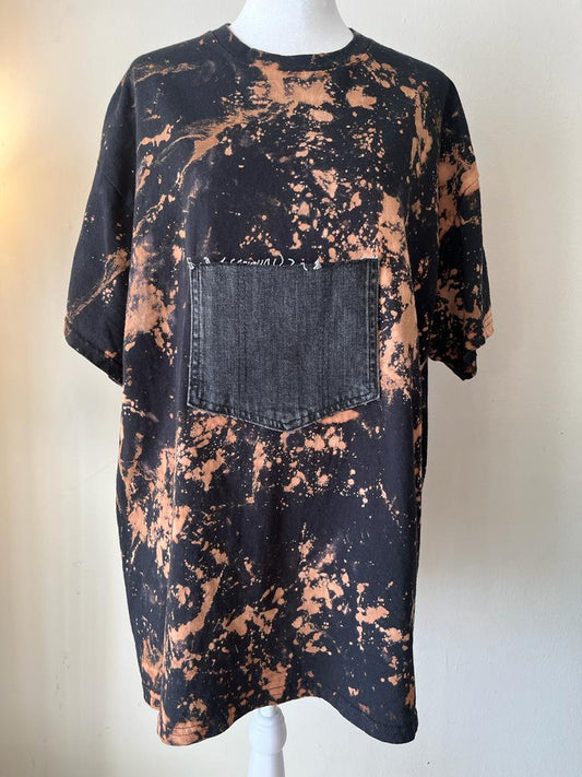 Pocket bleached t-shirt