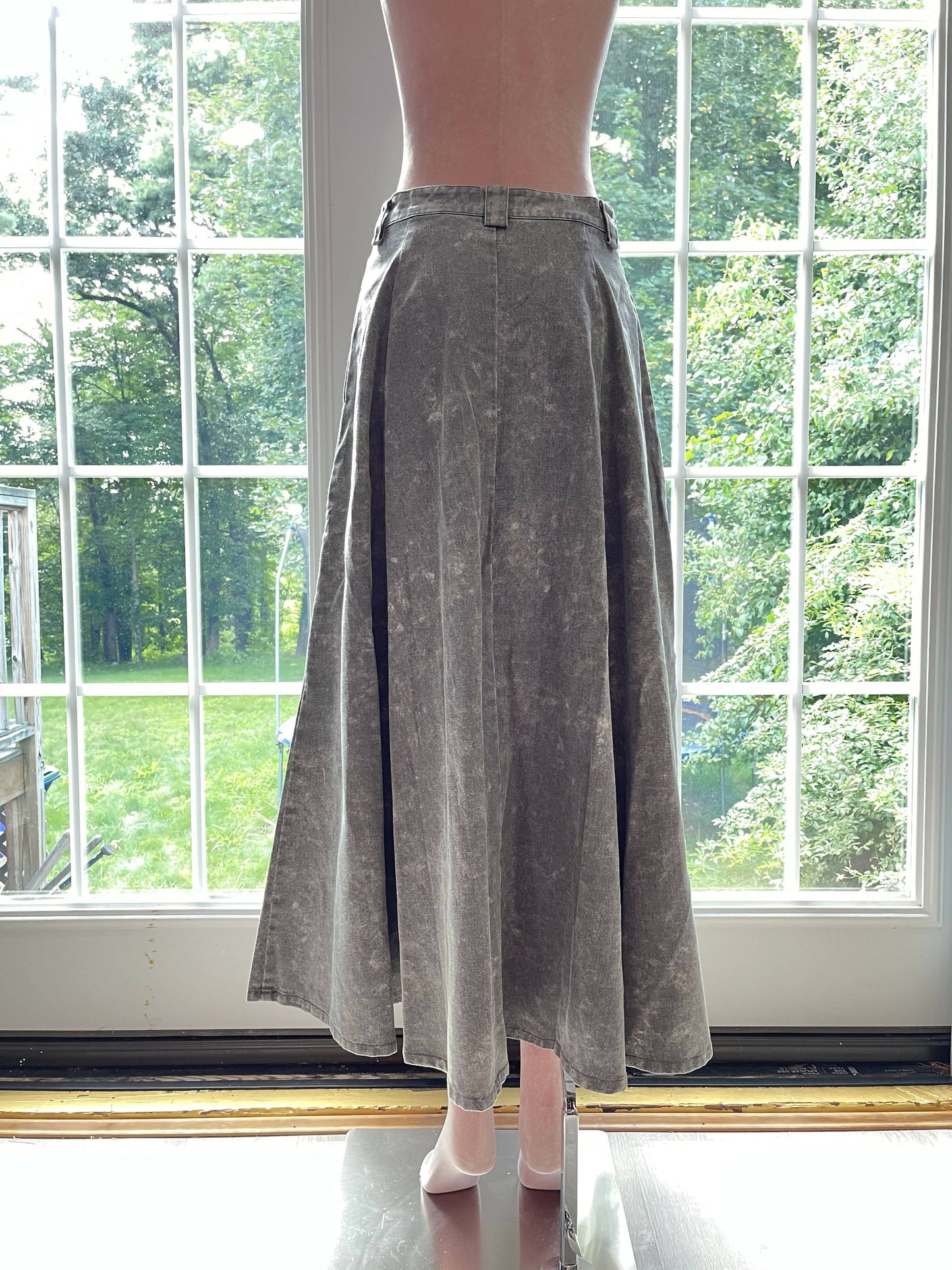 Snowfall Elegance: Ankle-Length Flare Denim Skirt with Gray Snowflake Pattern