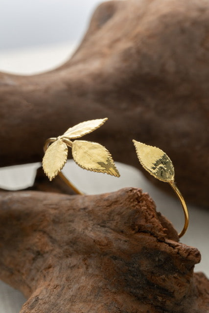 Rose Leaves Bracelet - Yellow Gold
