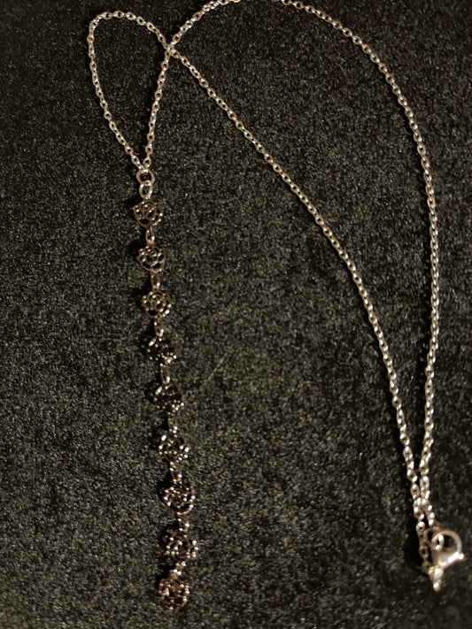 Rose link Y necklace