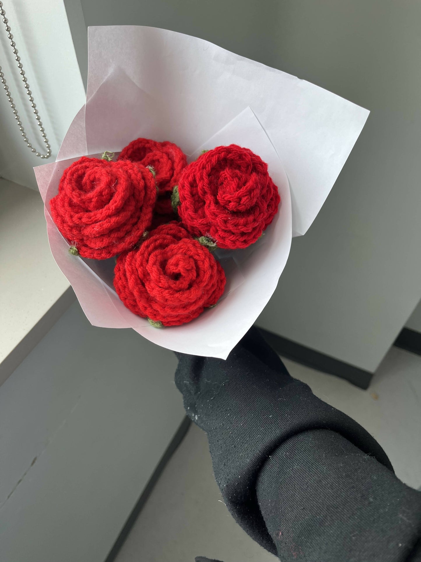 Crochet rose mini bouquet