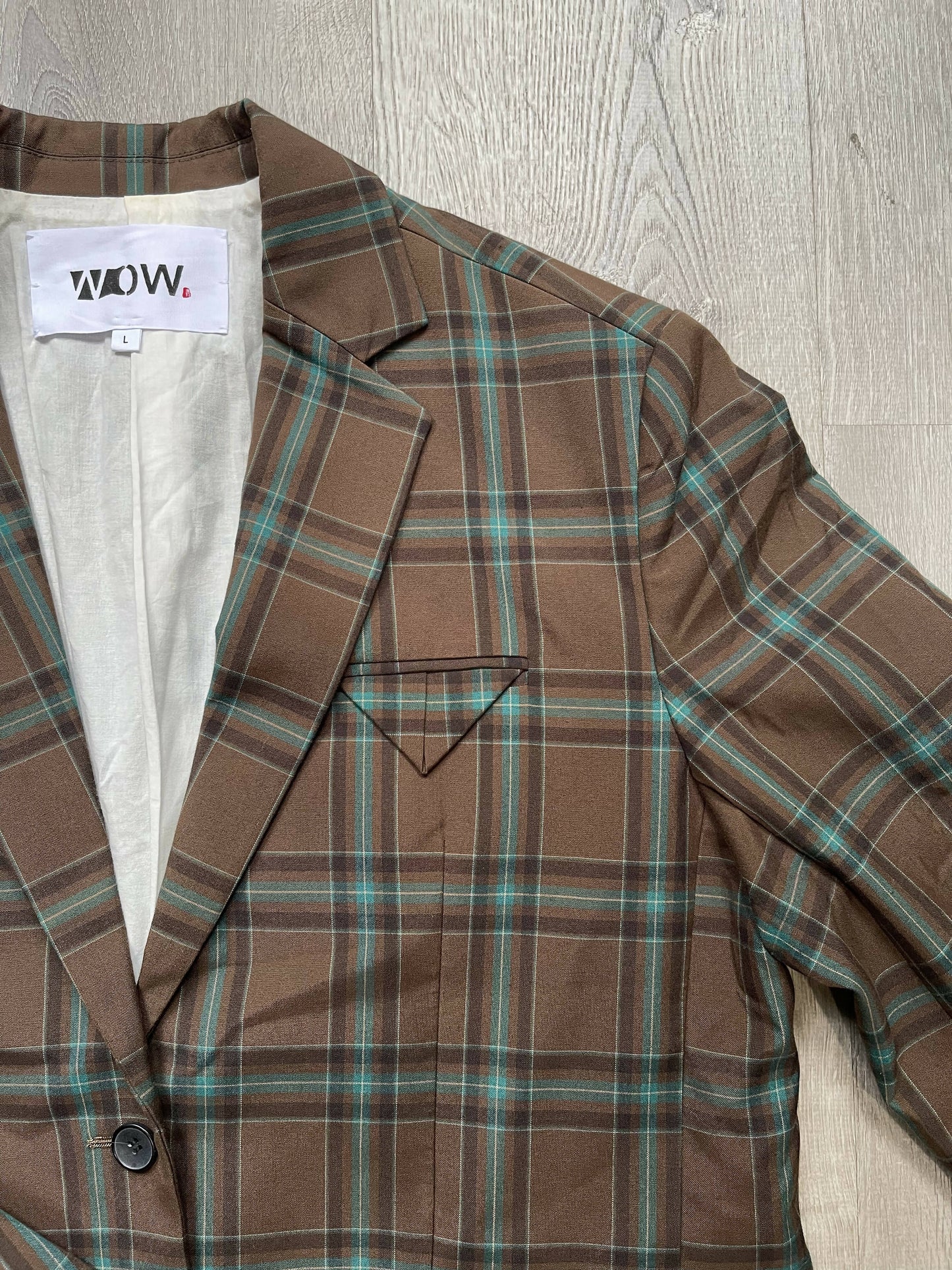 Retro Elegance: Blue and Brown Checked Suit Jacket